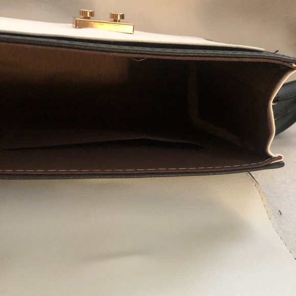 Lovely Rectangular leather crossbody bag - Picture 5 of 6